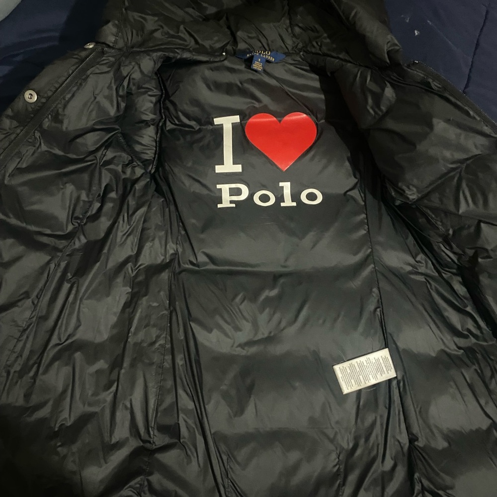 Worn for 1 winter. Like new condition.